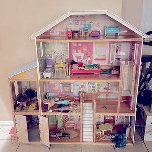 Children’s Kidkraft Magestic Mansion Dollhouse Via with 34 Piece Accessory